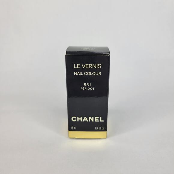 Chanel Le Vernis Nail Colour "Peridot" Duochrome Holo 531 Nail Polish - Picture 3 of 14